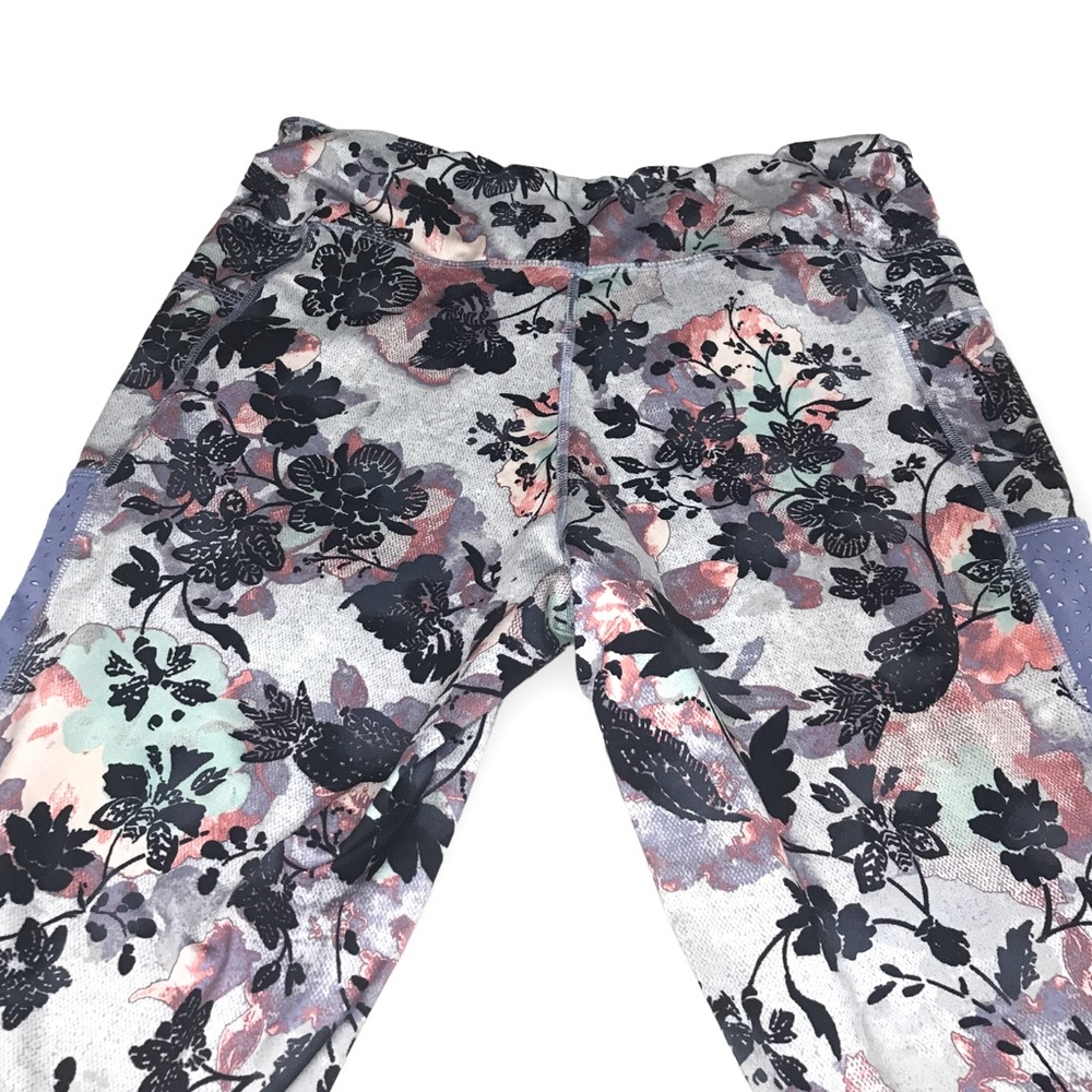Joe Fresh Cropped Activewear Leggings Size XL - Picture 3 of 11